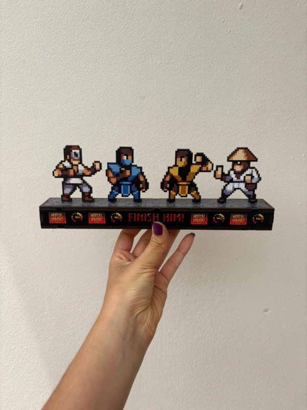 Producto - Adorno pixel mortal combat