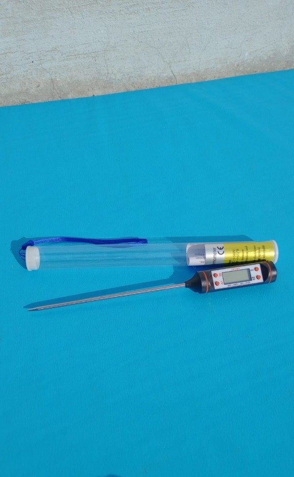 Producto - TERMOMETRO DIGITAL CF0402