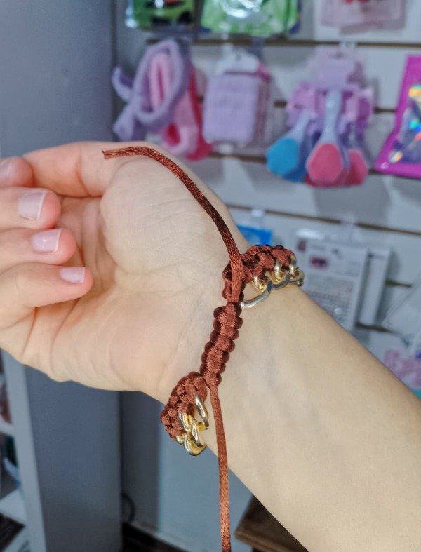 Producto - Pulsera cadena con hilo chino