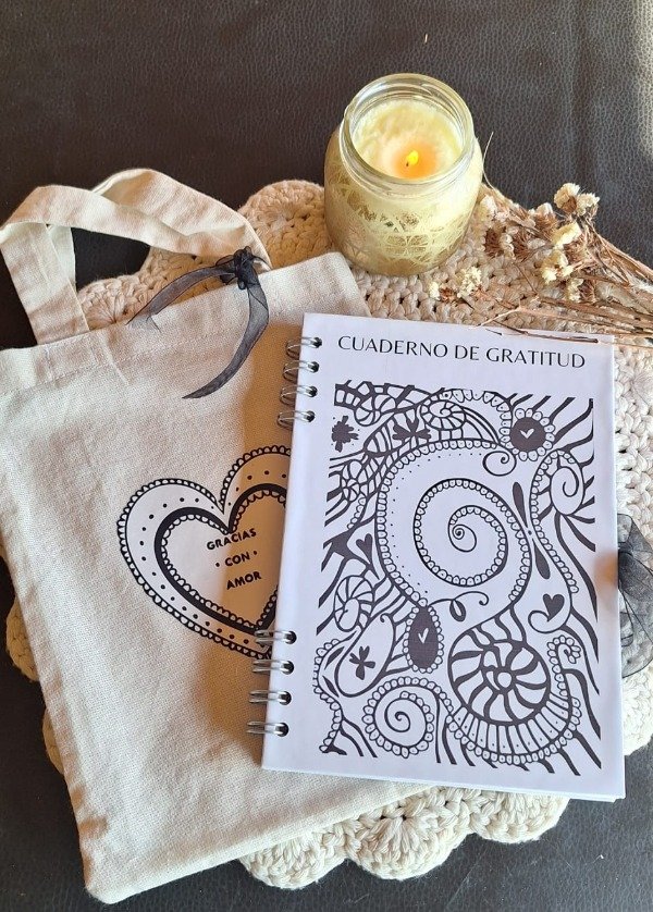 Producto - Cuaderno de desarrollo personal "GRATITUD"