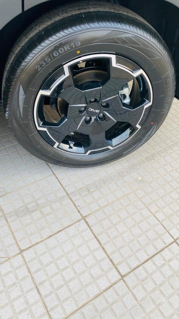 Producto - RUEDA ORIGINAL PARA BJ30