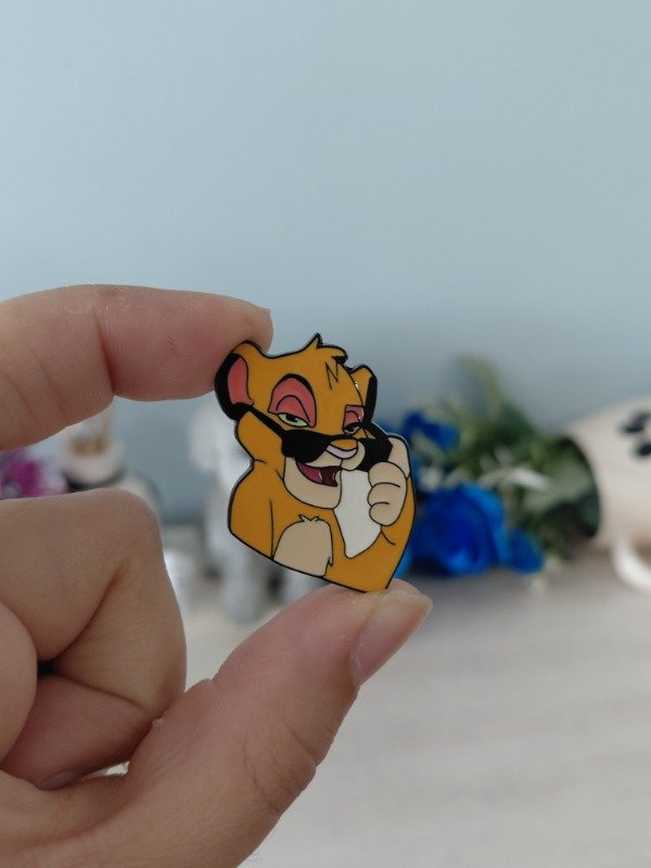 Producto - Pin metalizado - Simba #0422