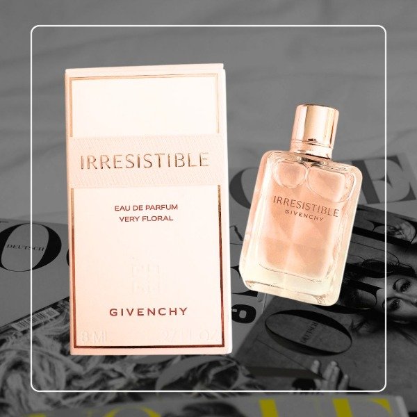 Producto - Irresistible EDP Givenchy Very Floral 8ml