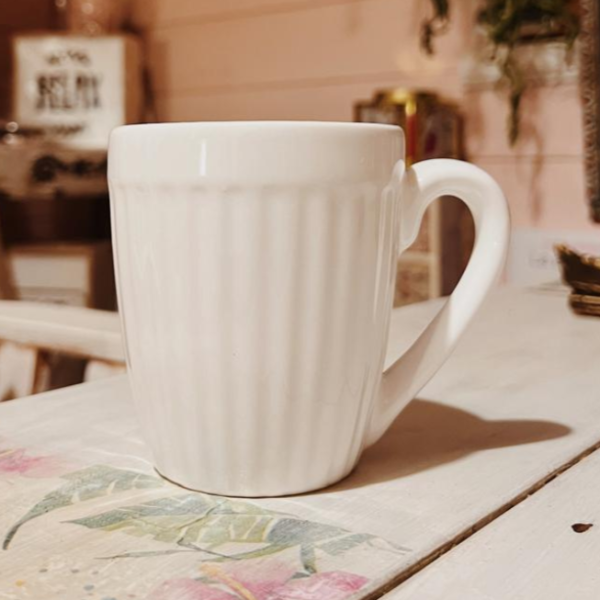 Producto - Taza blanca alta rayada