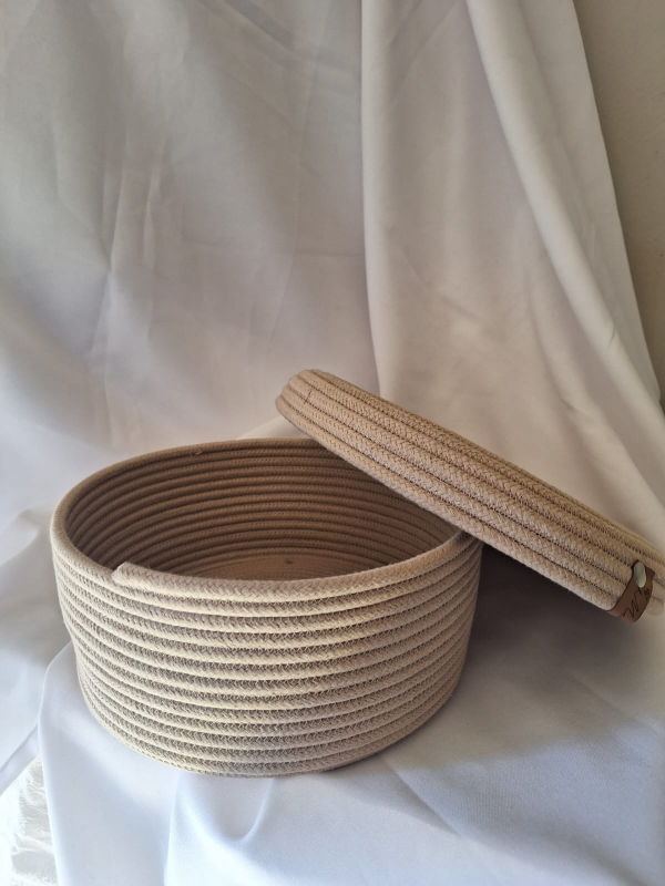 Producto - CESTA CON TAPA