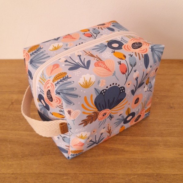 Producto - NECESER GRANDE Floral Celeste
