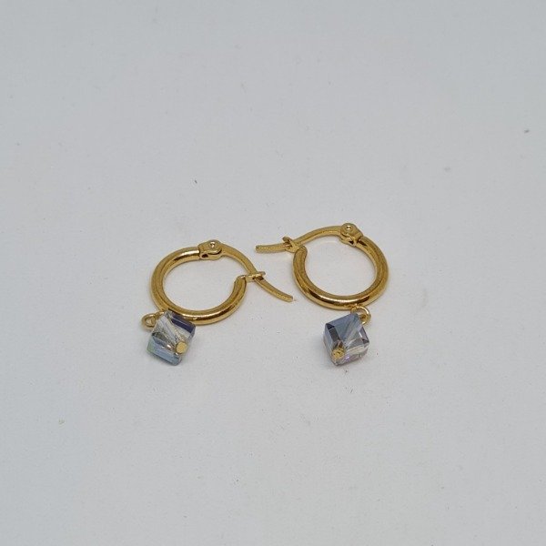 Producto - Aros dorados cubic gris