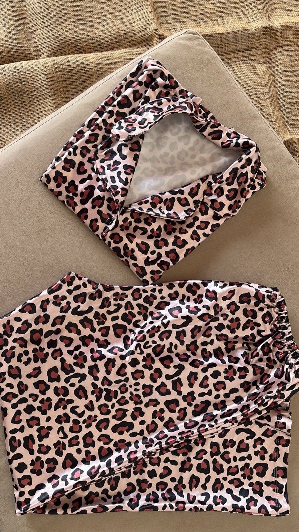 Producto - Camisero de Saten animal print M/C