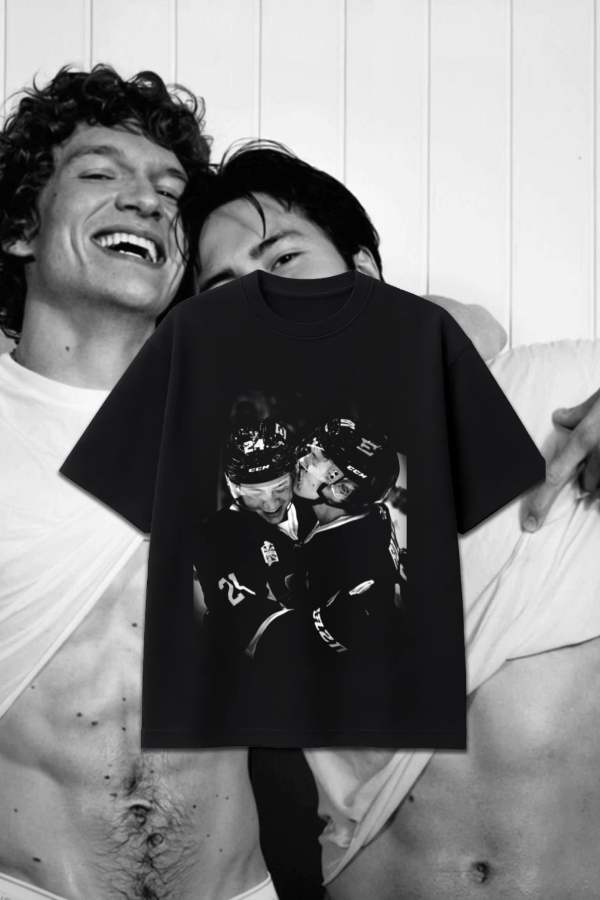 Producto - Remerón HEATED RIVALRY - HOLLANOV