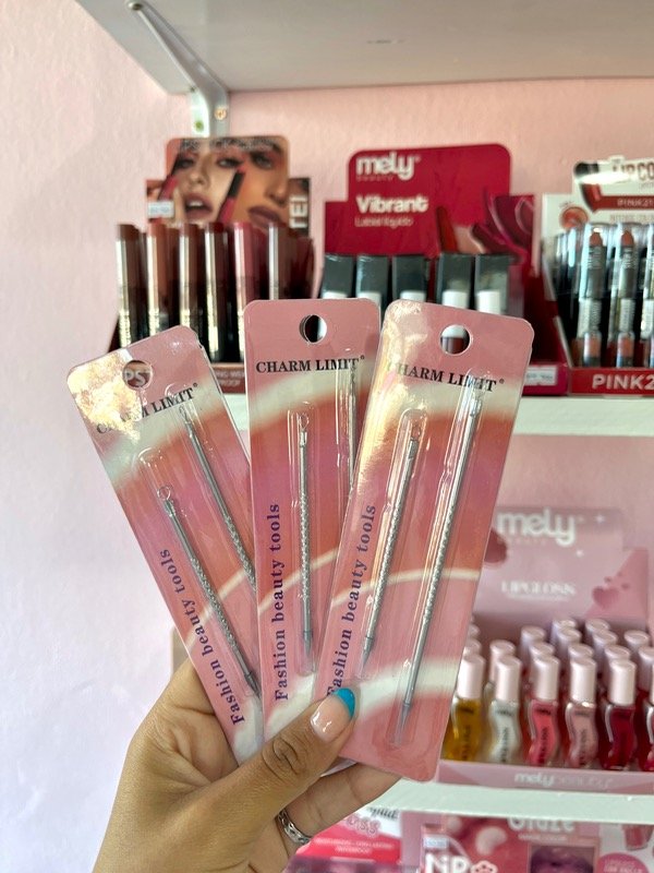 Producto - Set de agujas para Puntos Negros