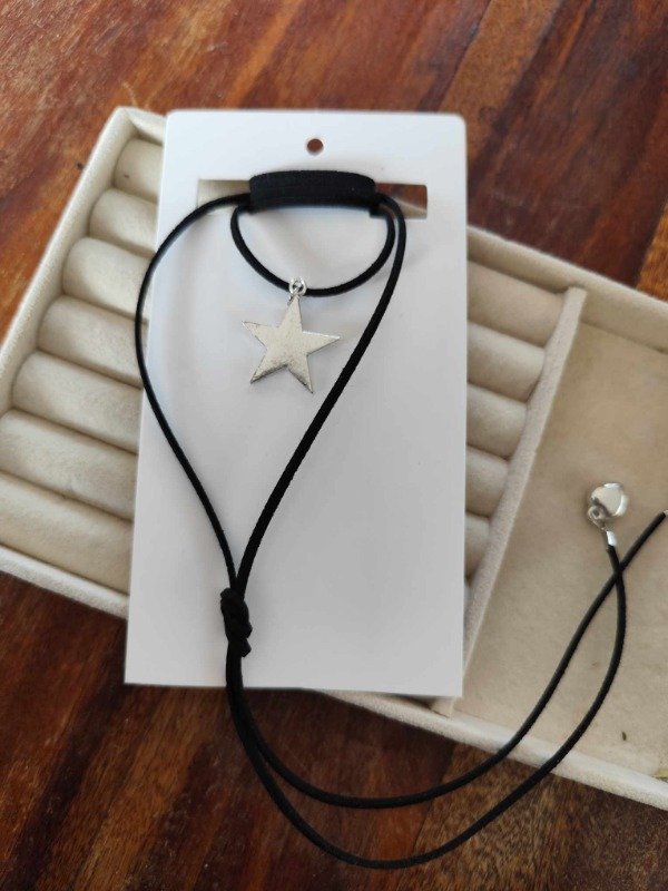 Producto - Lazo negro estrella. Bijou