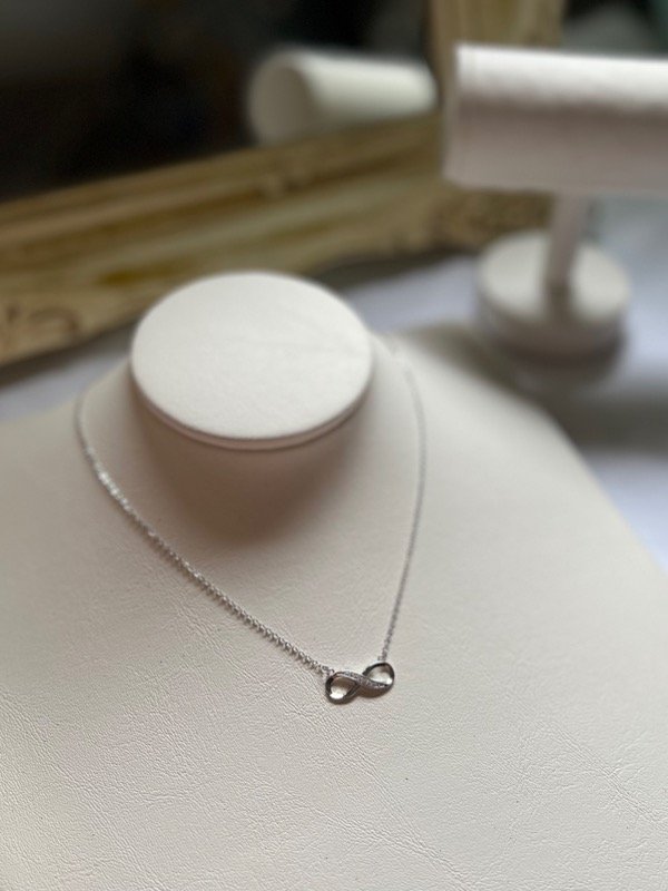 Producto - Cadenita con dije de infinito