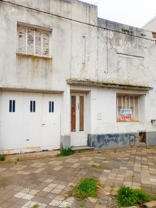 Producto - CASA EN VENTA UBICADA SOBRE CALLE GRAL PAZ 1038