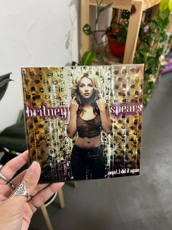 Producto - Britney Spears - Oops!...I Did It Again
