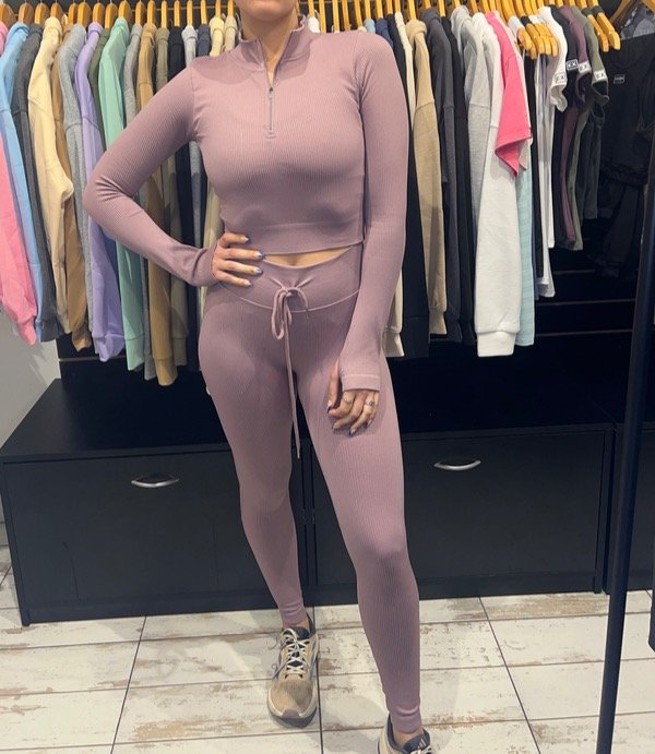 Producto - Conjunto top buzo y calza jogging