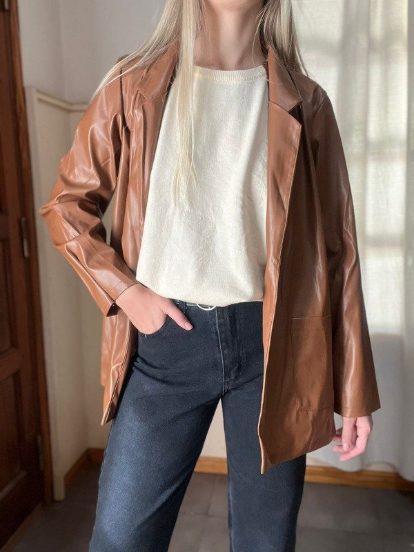 Producto - BLAZER ECOCUERO CHOCOLATE