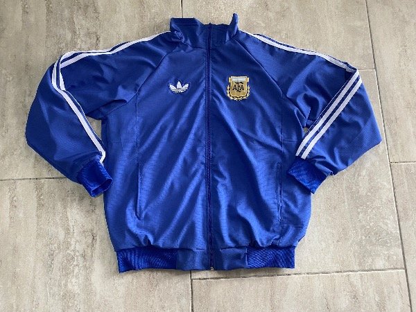 Producto - Campera rompeviento argentina 2026 azul - 0