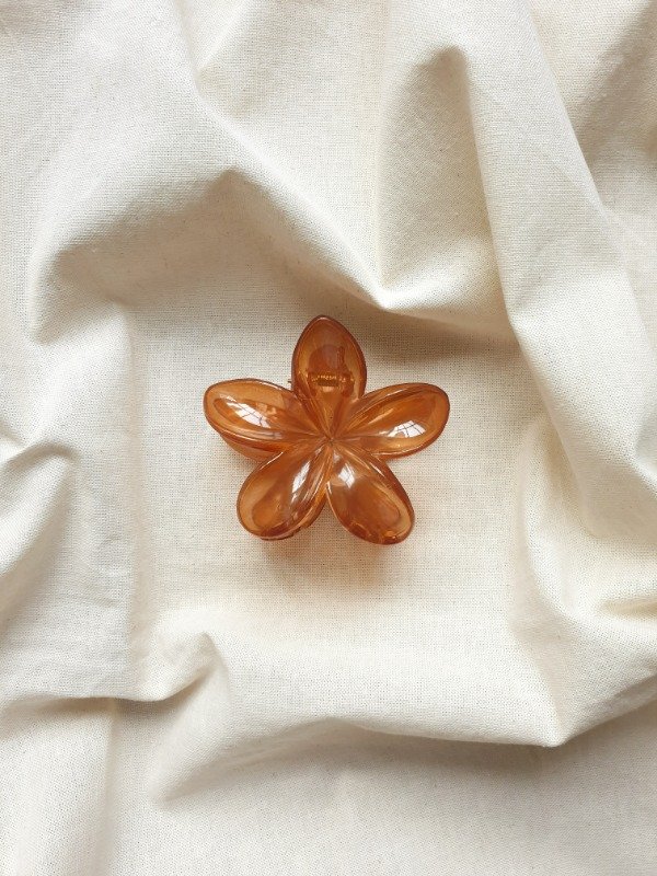 Producto - Broche flor semi traslúcido 5