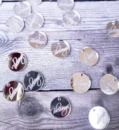 Producto - Dijes de Acrilico Personalizados