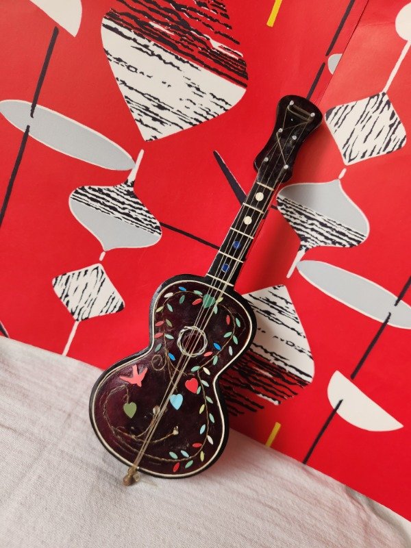 Producto - Caja de Música Guitarra Italiana