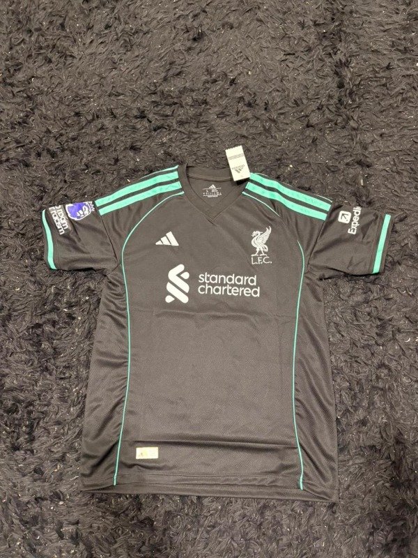 Producto - CAMISETA LIVERPOOL 2026 DORSAL MAC ALLISTER ALTERNATIVA