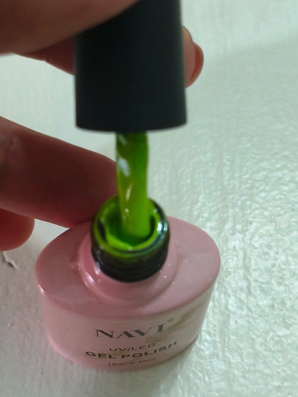 Producto - Esmalte semipermanente Navi Verde fluo