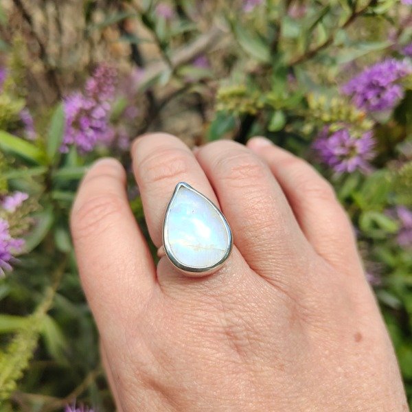 Producto - Anillo con Piedra de la Luna