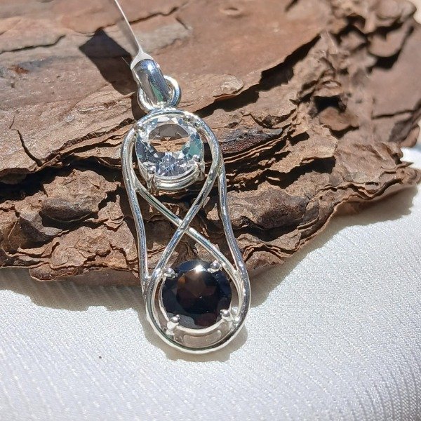 Producto - Dije Plata 925 topacio claro y cuarzo ahumado INFINITO