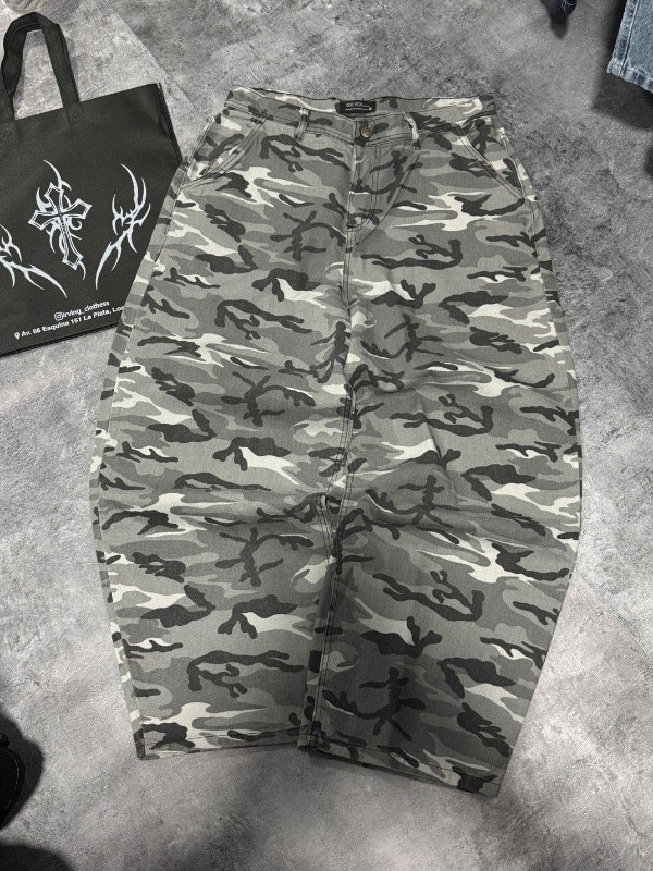 Producto - BAGGY CAMUFLADO