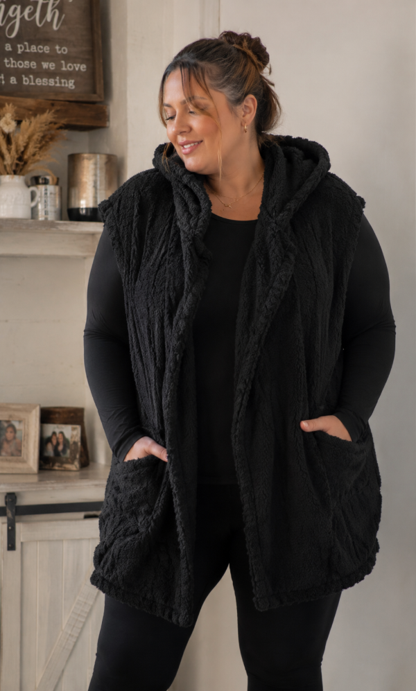 Producto - Sacon chaleco peluchito con capucha