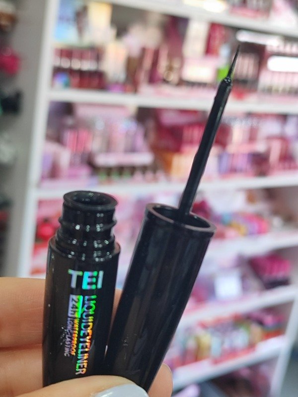 Producto - Delineador líquido trazo extra fino TEI