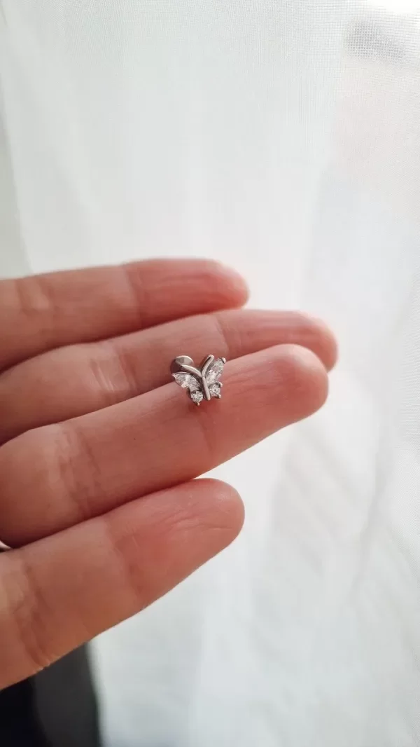 Producto - Piercing libret mariposa con strass Aq