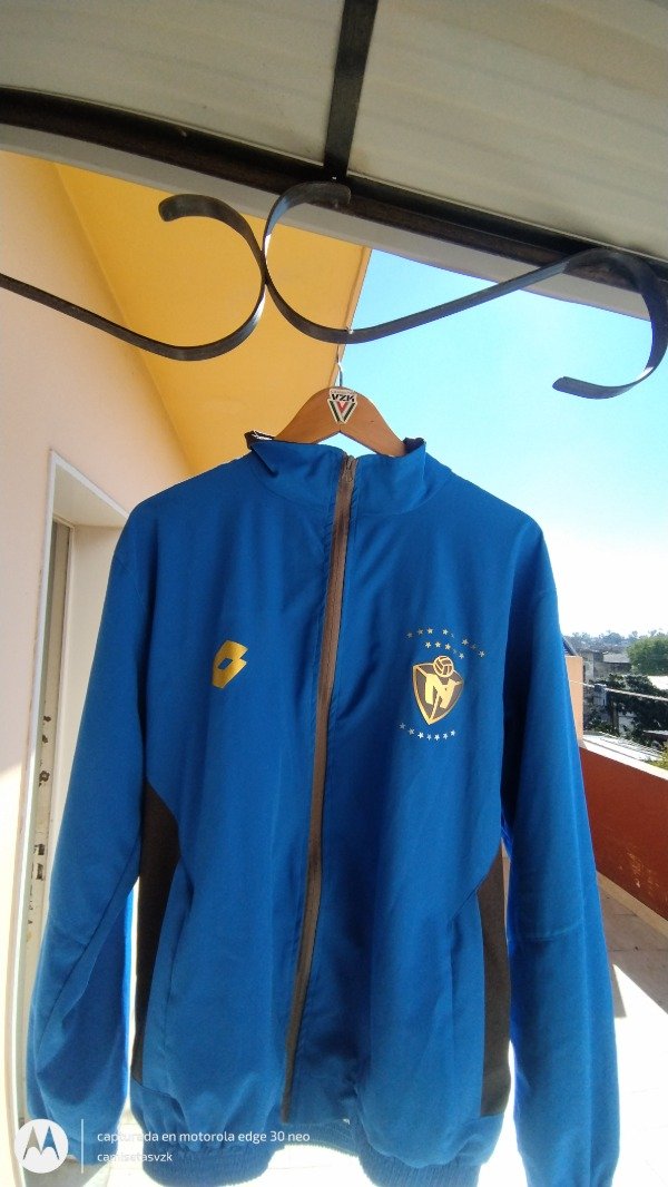 El Nacional - Campera Entrenamiento — imagen 5