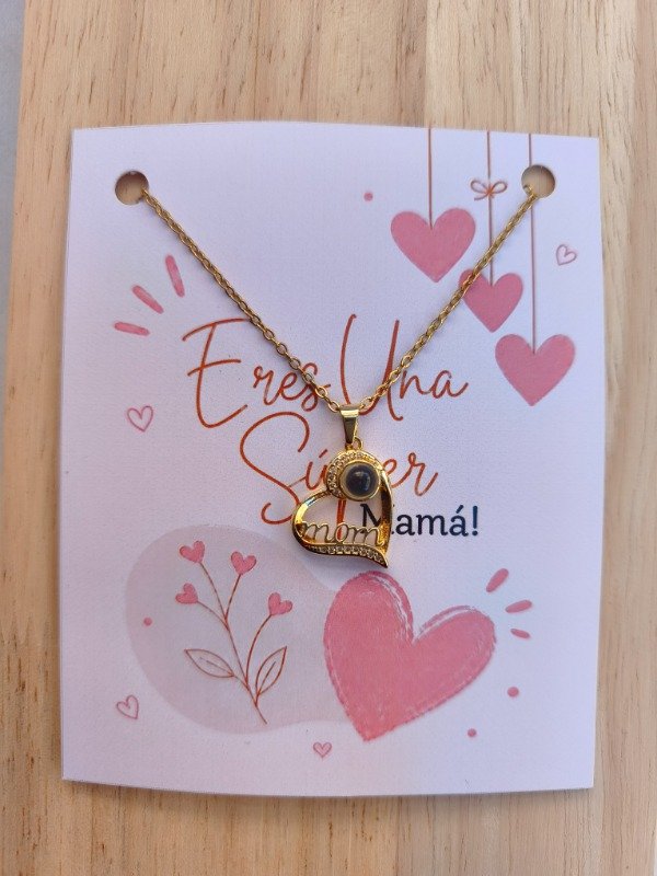 Producto - Collar Te Amo 100 idiomas Mamá dorado - 0