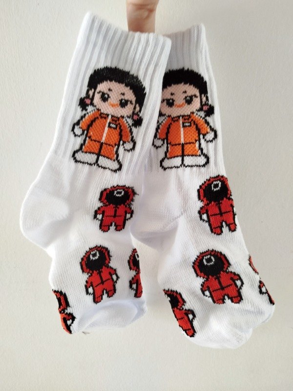Producto - Tenis kids juego del calamar muñequita