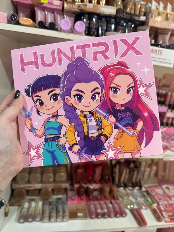 Producto - Paleta de sombras Guerreras Kpop 42 tonos