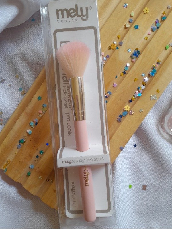 Producto - Brocha para maquillajes en polvo