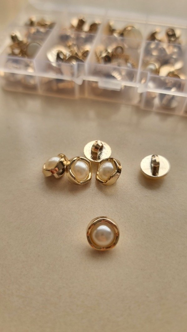 Producto - Dorado fantasía con perla MODELO14-11mm