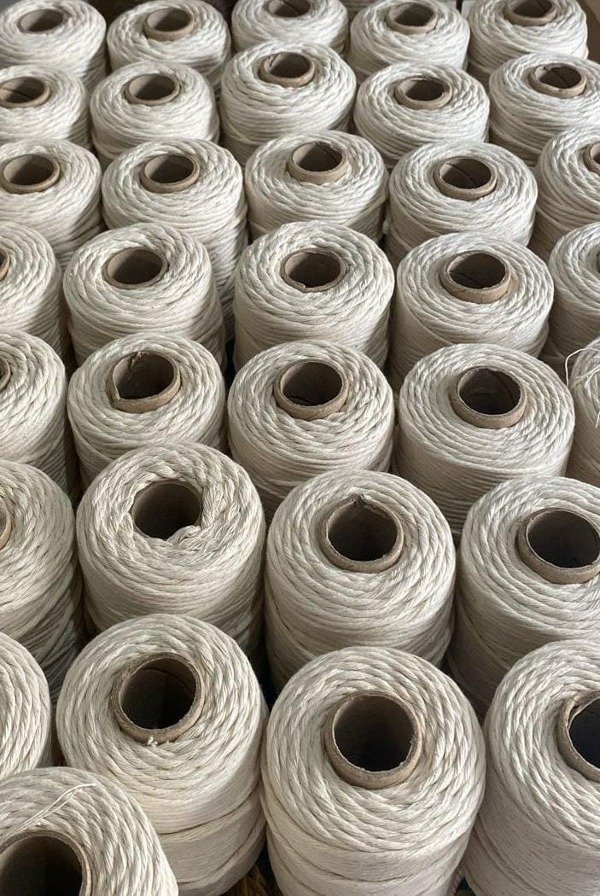 Producto - Pack 6 bobinas de Hilo de algodón macrame crudo