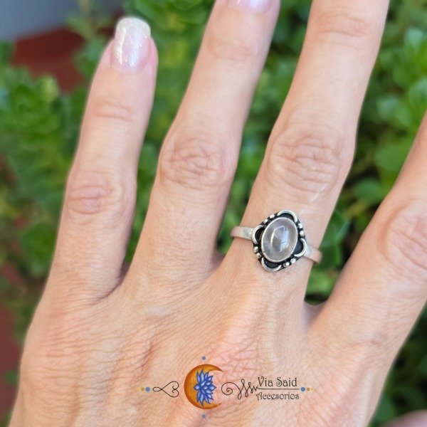 Producto - Anillo Hindú "Vanha" - Cuarzo Rosa (Piedra 7 x 9 mm) / Talle: 18 mm