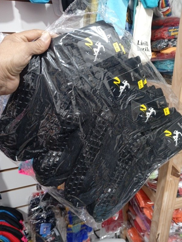 Producto - Docena 1/4 Deportiva Qiling Con Antideslizante (Negro)