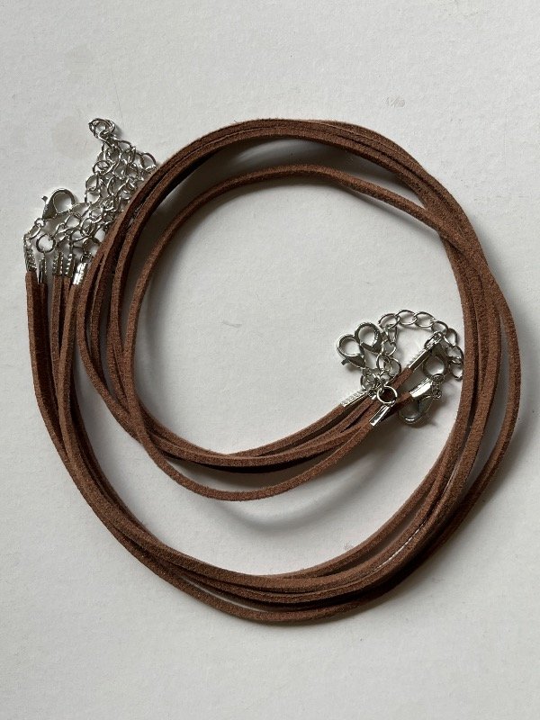 Producto - Cordón marrón gamuza