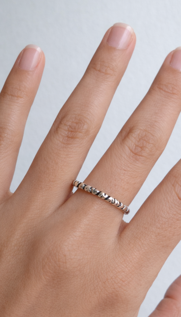 Producto - Anillo de Plata con Mini Corazones