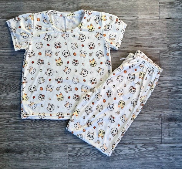 Producto - pijama media estacion gatitos clarito