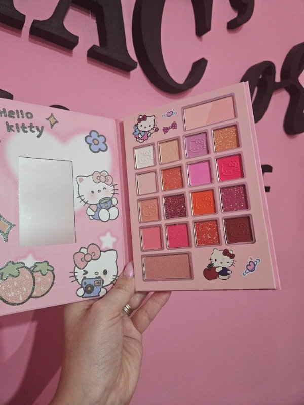 Producto - Paleta de sombras con rubor e iluminador Hello Kitty