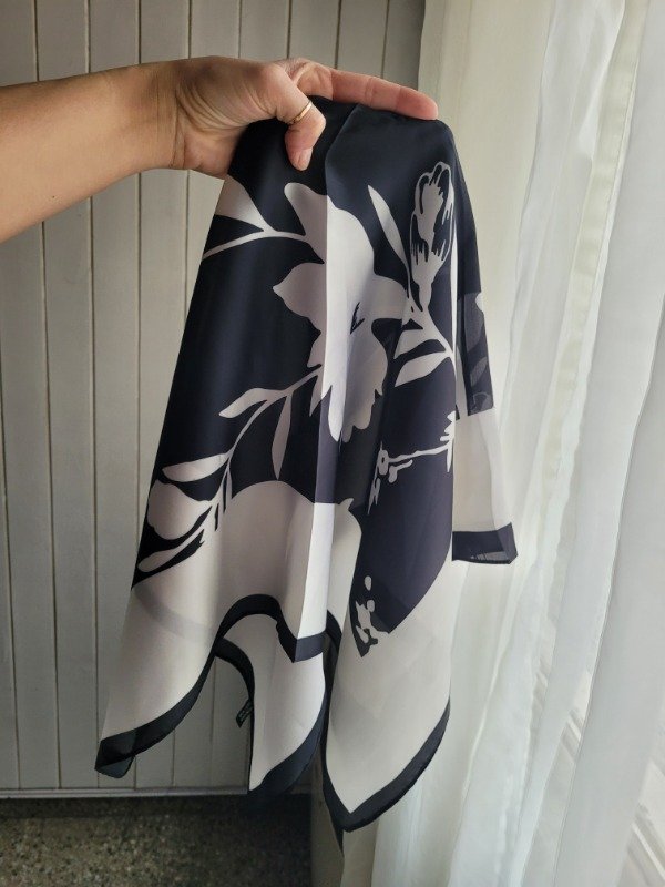 Producto - Pañuelo Manu 70x70