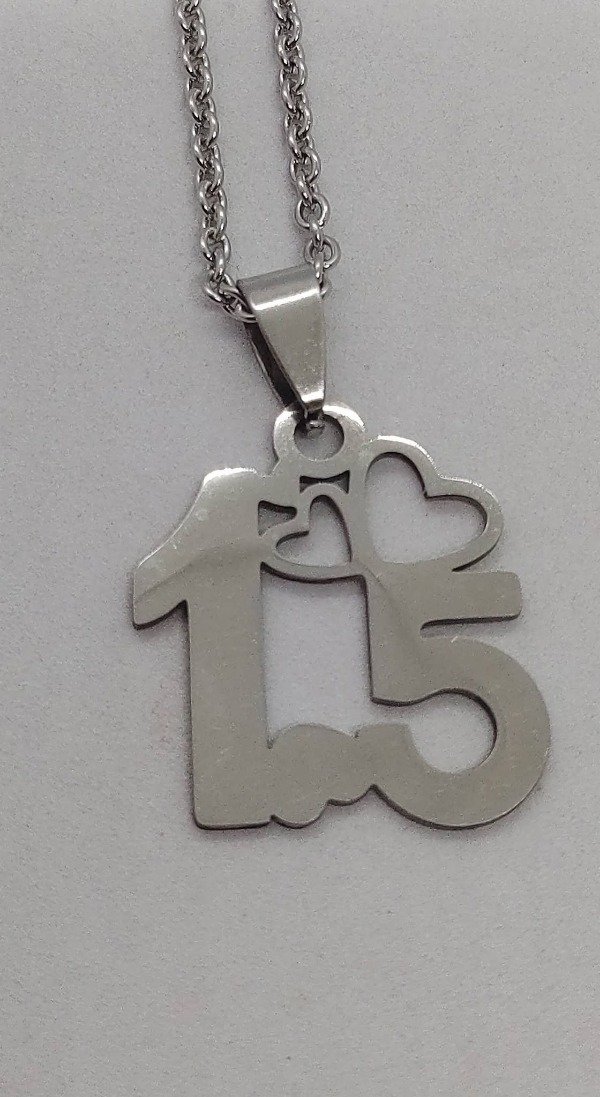 Producto - Dije de 15 calados