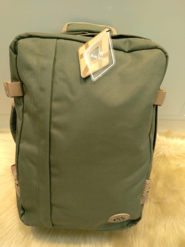 Producto - BOLSO MULTIFUNCIONAL: bolso de viaje, mochila con porta-notebook Amayra