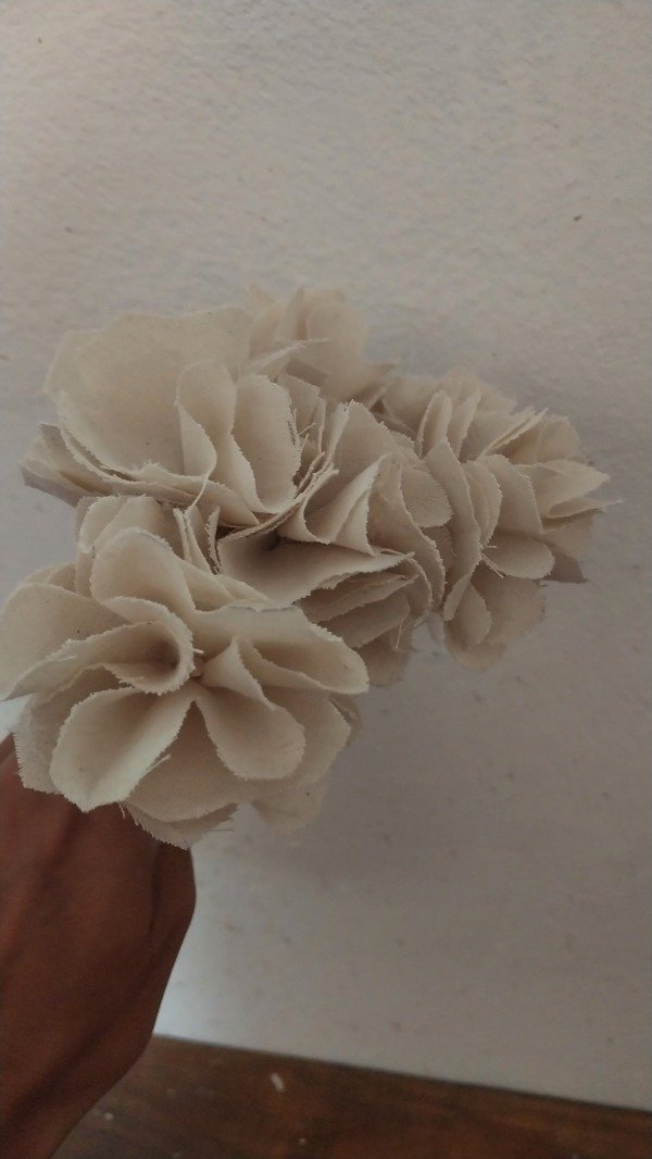 Producto - FLORES DE TELA CORTAS