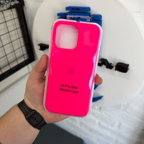 Producto - Silicone Case Rosa Flúor - iPhone 15 Pro Max